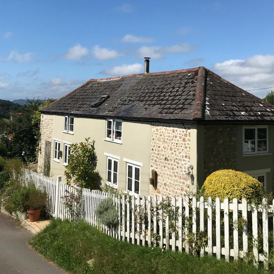 Morecombelake Uplands Garden B&B 외부 사진